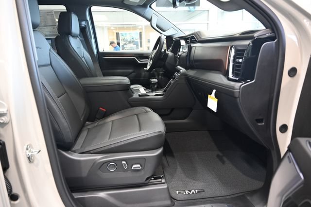 New 2026 GMC Sierra 1500 Denali AWD/4WD image 15