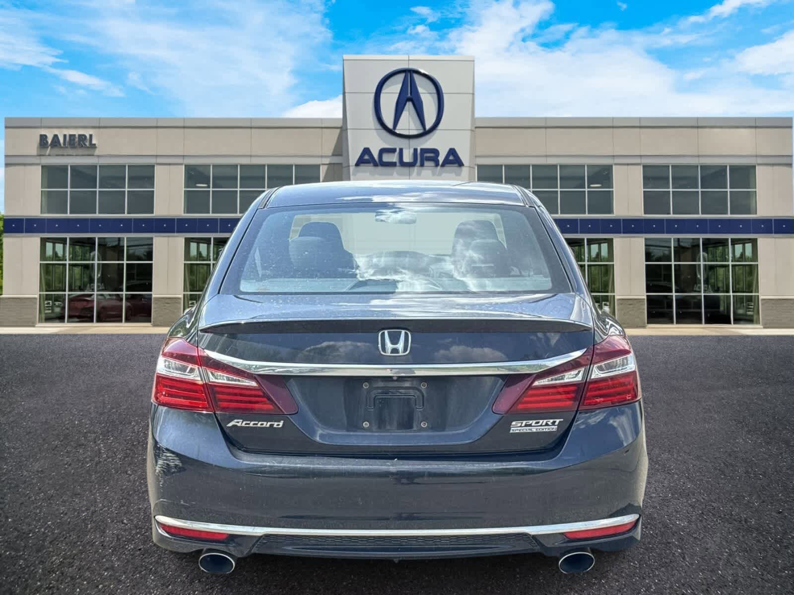 Used 2017 Honda Accord Sport Special Edition image 4