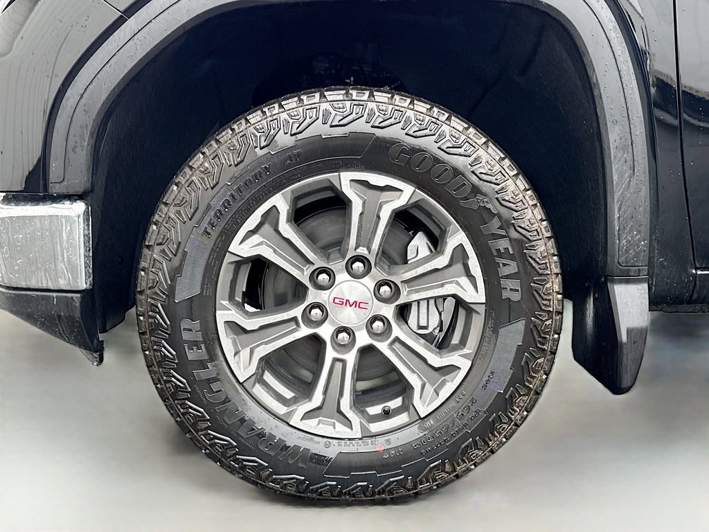 New 2026 GMC Sierra 1500 SLE image 18
