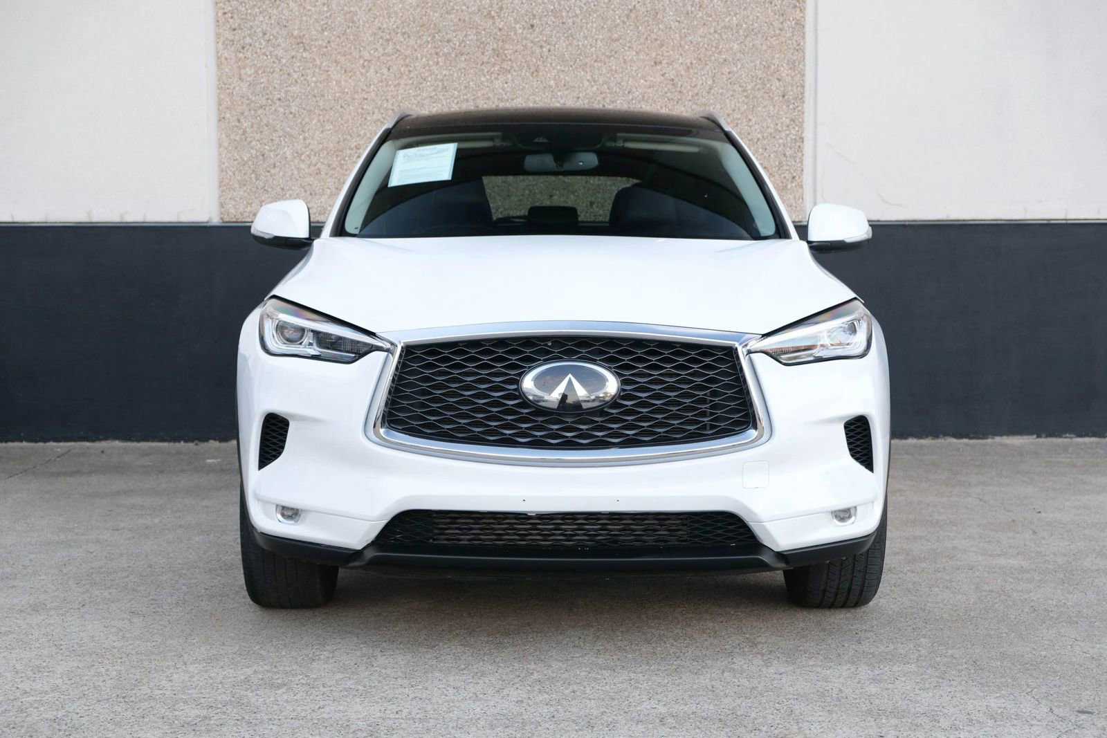 Used 2021 INFINITI QX50 Luxe image 2
