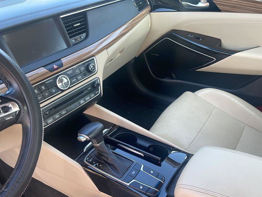 Used 2017 Kia Cadenza Premium w/ Luxury Package FWD image 15