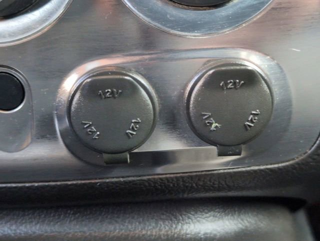 Used 2009 HUMMER H3T AWD/4WD image 30