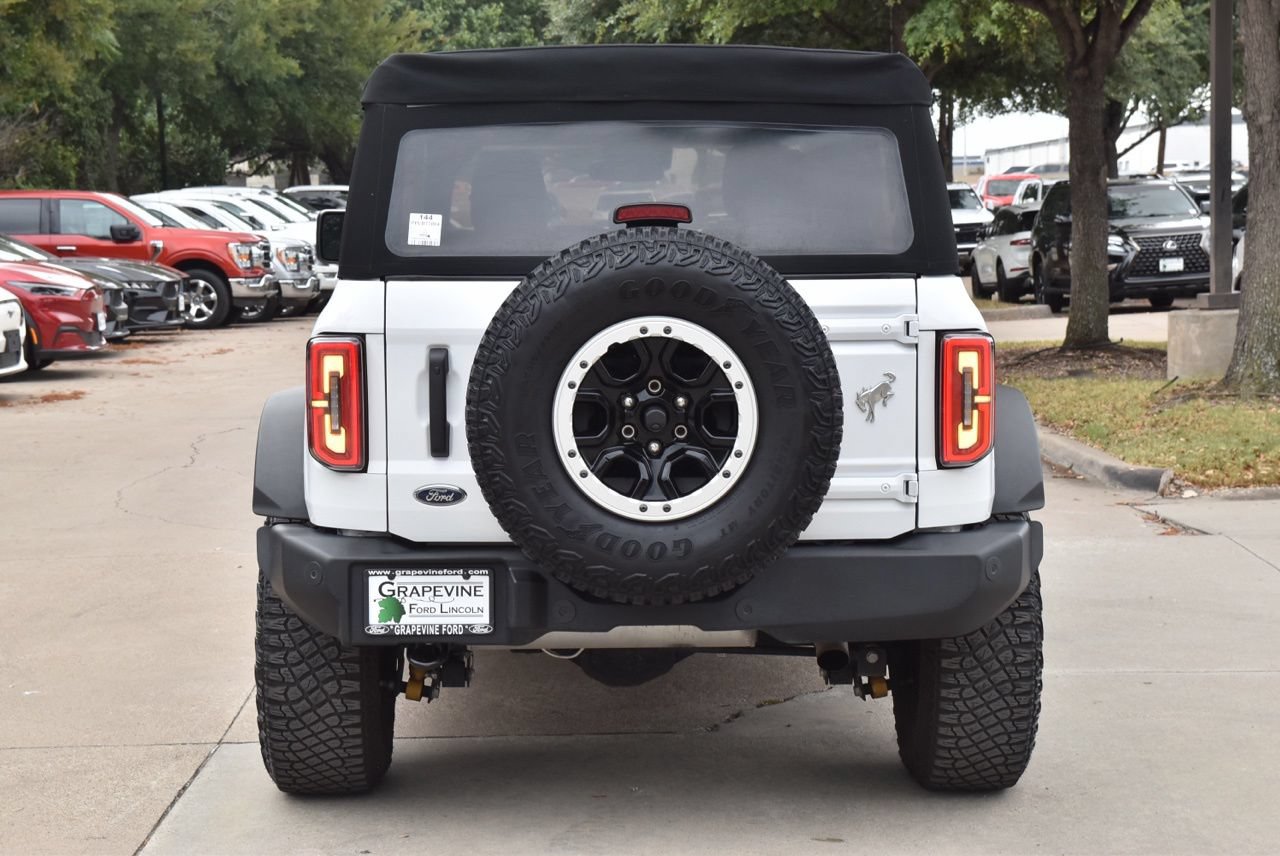Certified 2023 Ford Bronco Big Bend w/ Sasquatch Package AWD/4WD image 9