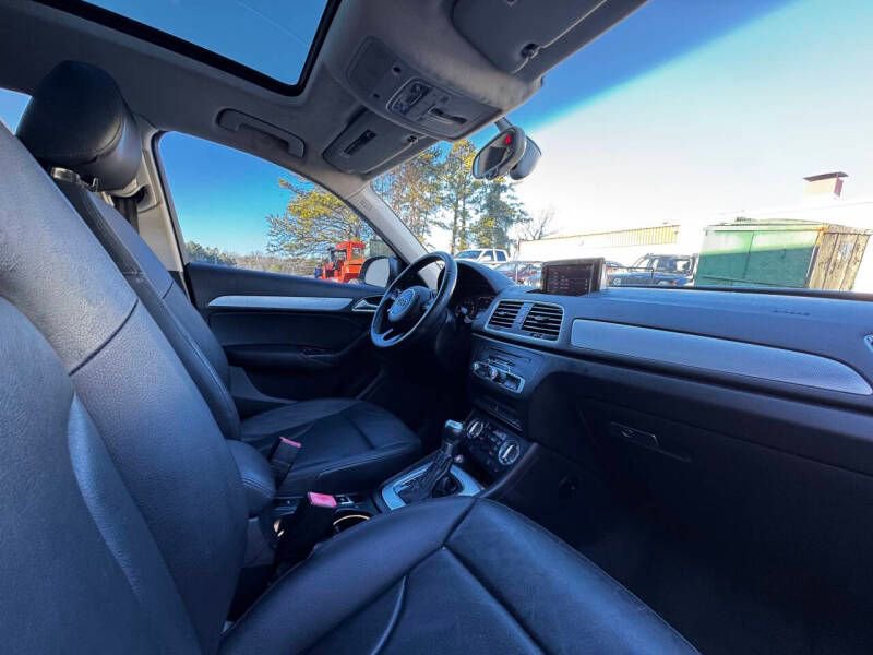 Used 2015 Audi Q3 2.0T Premium Plus FWD image 15
