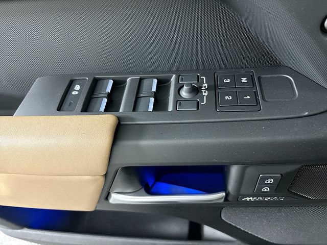 New 2026 Land Rover Defender 130 X-Dynamic SE AWD/4WD image 19