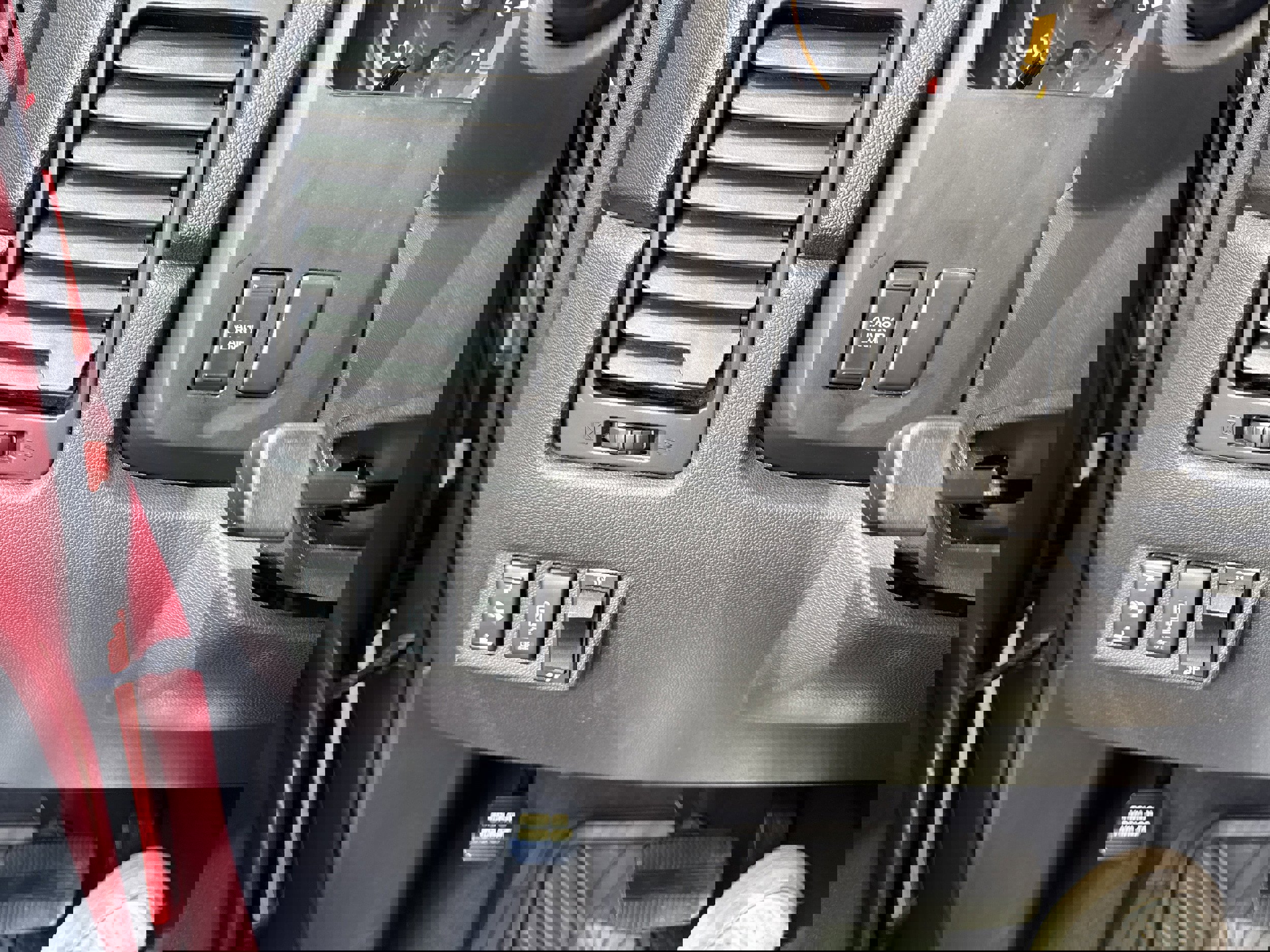 Used 2012 Nissan Titan SV image 18