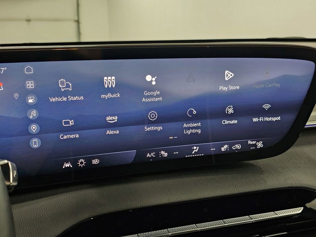 Used 2025 Buick Enclave Preferred image 15