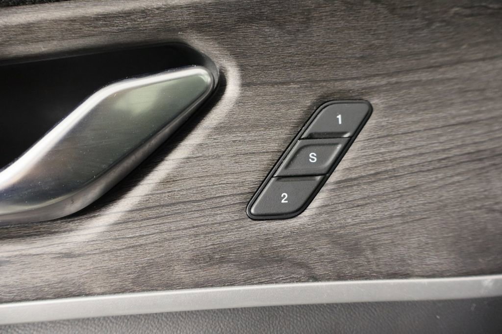 Used 2021 Jeep Grand Cherokee L Limited image 24