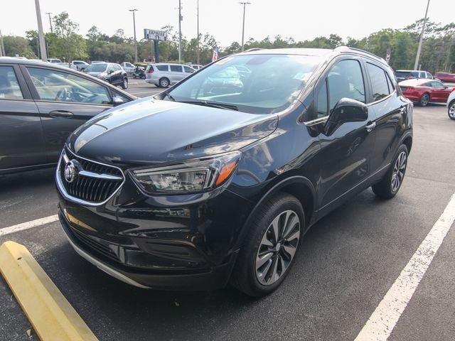 Used 2022 Buick Encore Preferred w/ Safety Package AWD/4WD image 2