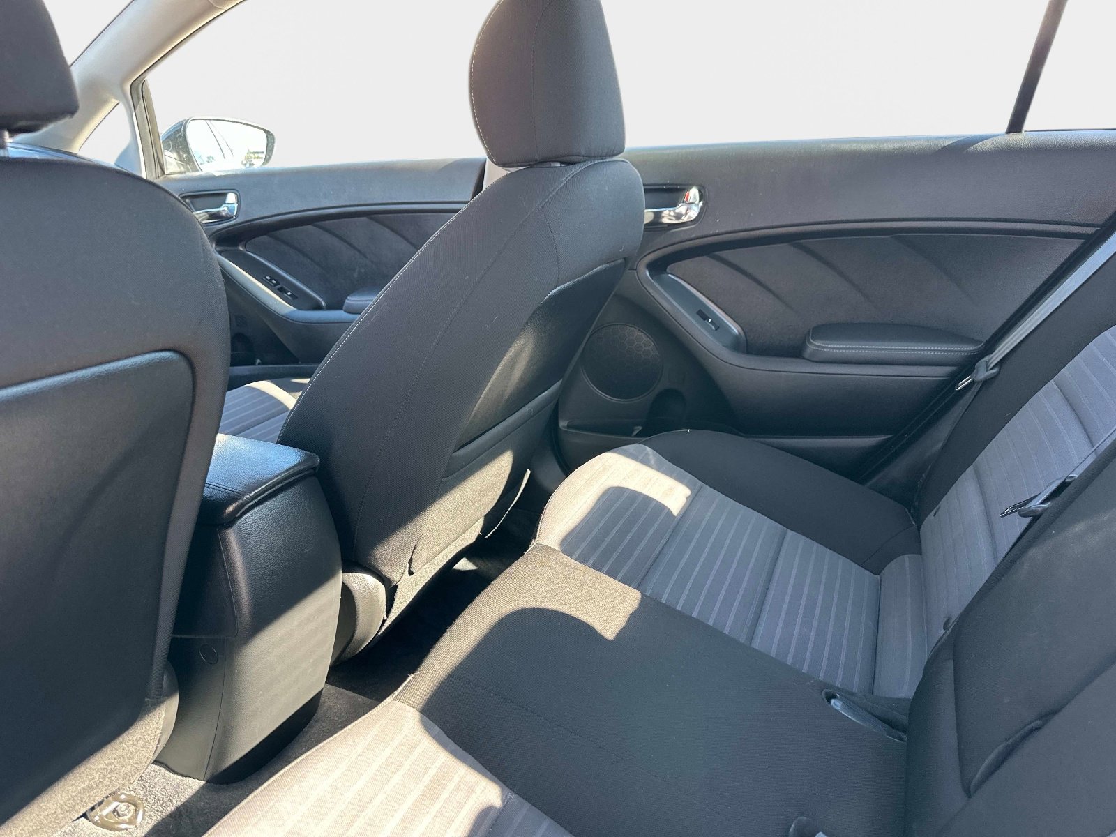 Used 2017 Kia Forte S w/ S Premium Package image 14