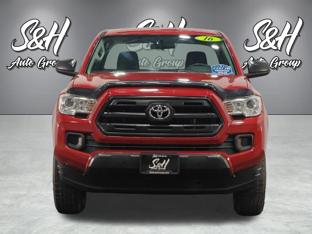 Used 2016 Toyota Tacoma SR image 10