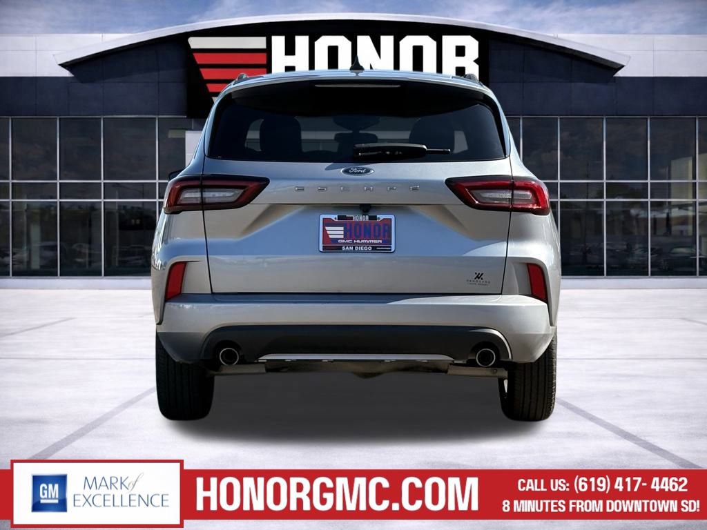 Used 2024 Ford Escape ST-Line image 4