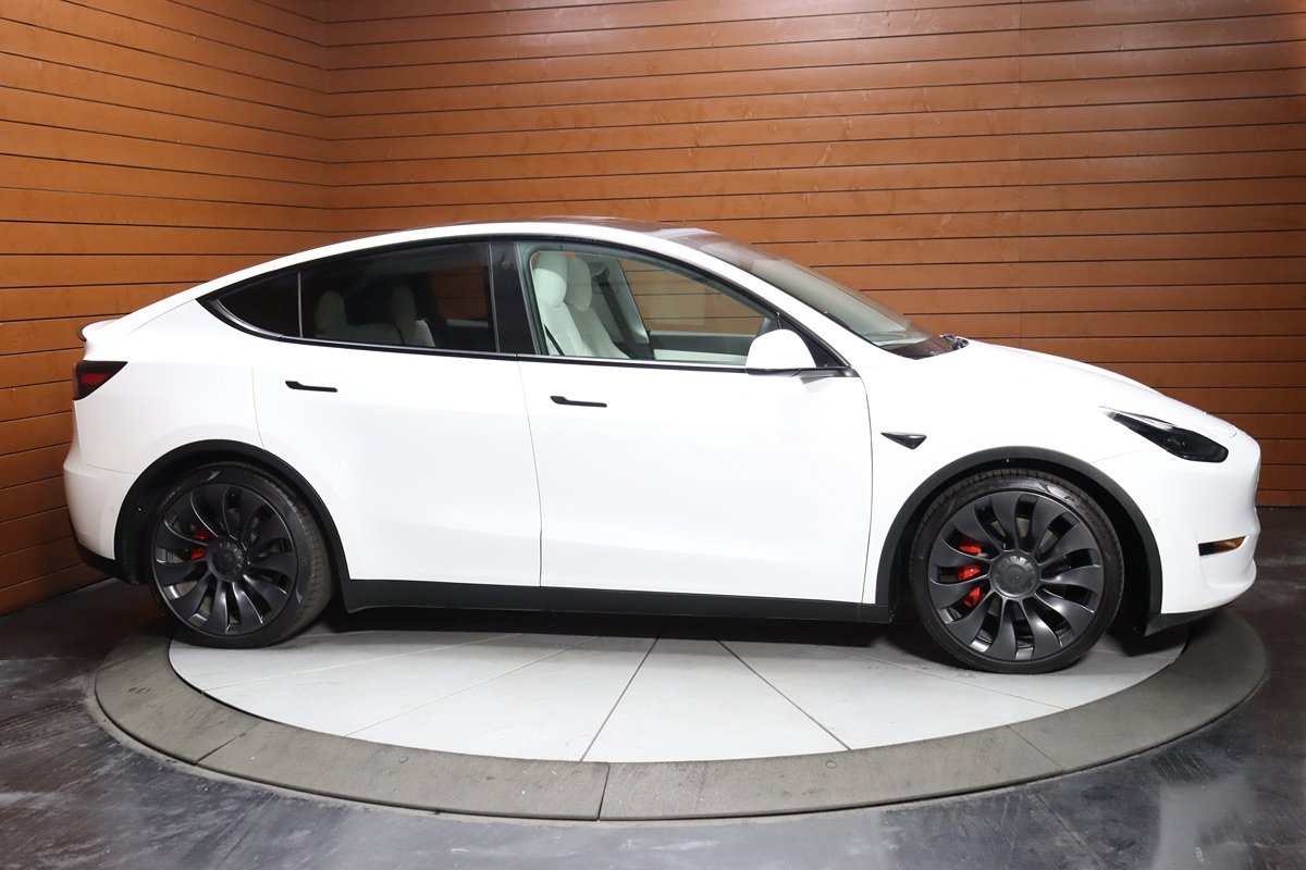Used 2022 Tesla Model Y Performance AWD/4WD image 20