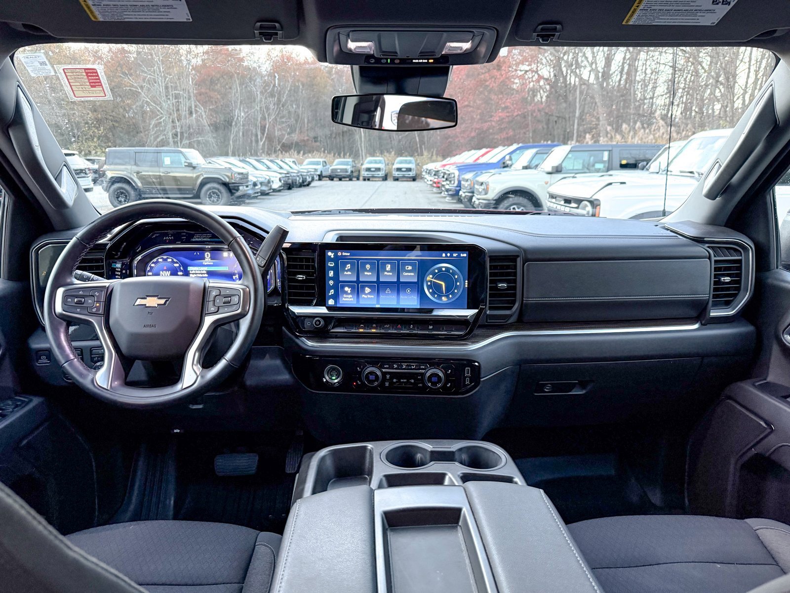 Used 2023 Chevrolet Silverado 1500 LT image 23