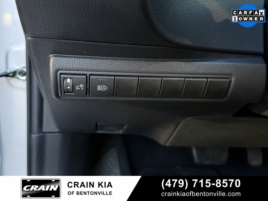 Used 2023 Toyota Corolla LE image 12