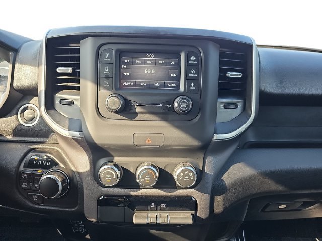 Used 2022 RAM 1500 Big Horn AWD/4WD image 22