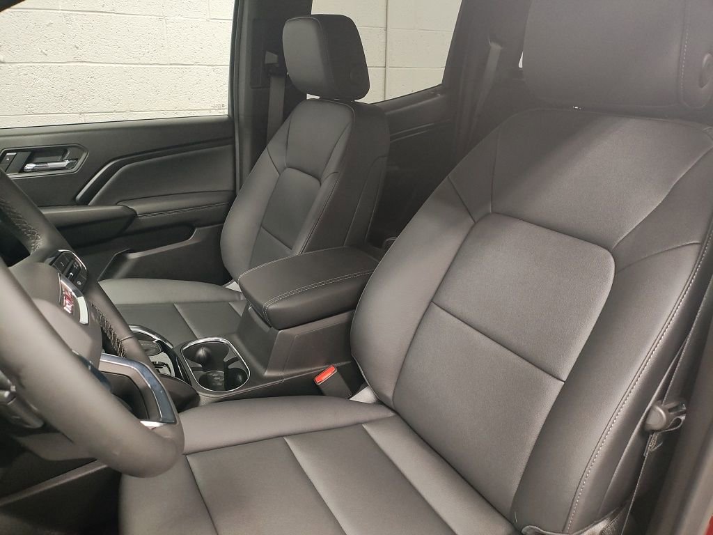 New 2026 GMC Canyon Elevation w/ Convenience Package image 24