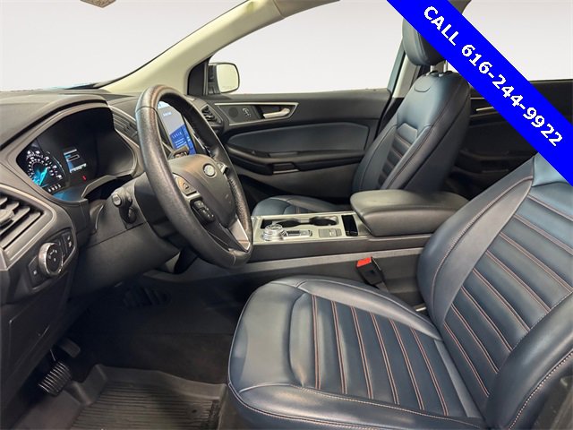 Used 2022 Ford Edge SEL w/ Sport Appearance Package image 7
