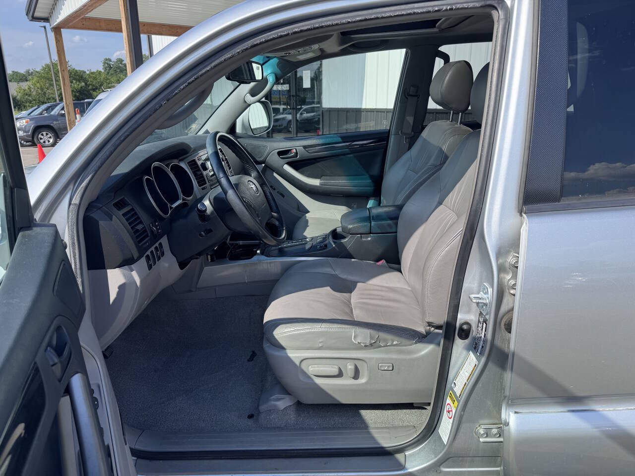 Used 2008 Toyota 4Runner Limited w/ Limited Extra Value Pkg 1 RWD image 13