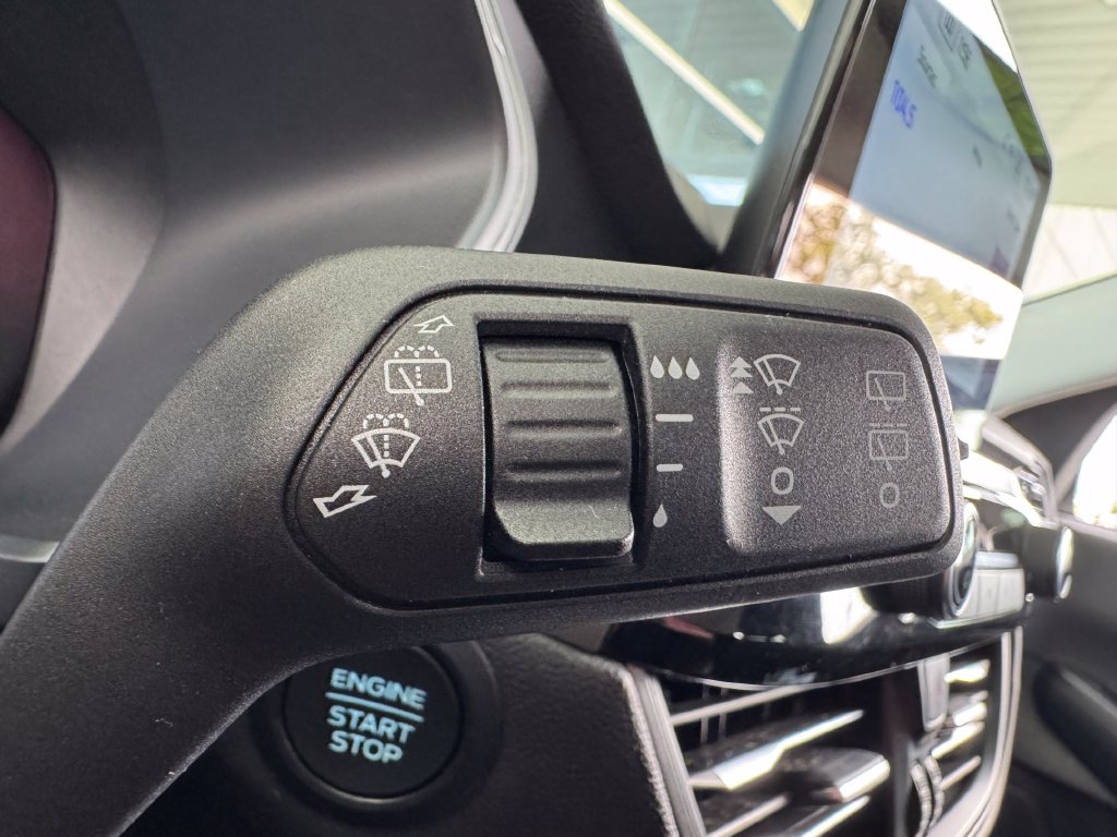 Used 2025 Ford Escape Active FWD image 13
