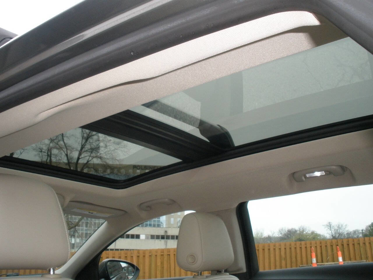 Used 2019 Buick Regal Essence w/ Driver Confidence Package I image 30