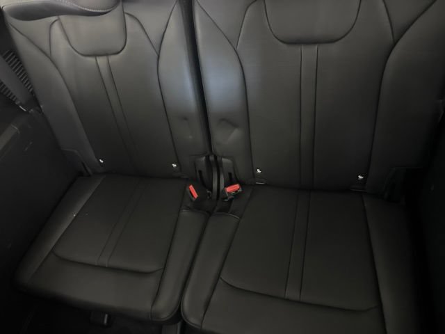 Certified 2025 Kia Sorento SX FWD image 27
