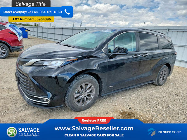 Used 2021 Toyota Sienna XLE w/ XLE Plus Package FWD image 1