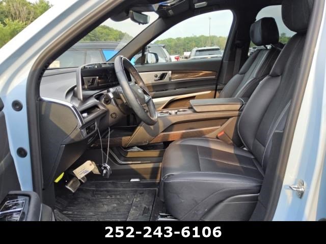 Used 2026 Cadillac Vistiq Sport w/ LPO, Floor Liner Package AWD/4WD image 11
