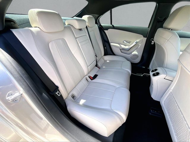 Used 2020 Mercedes-Benz A 220 image 29