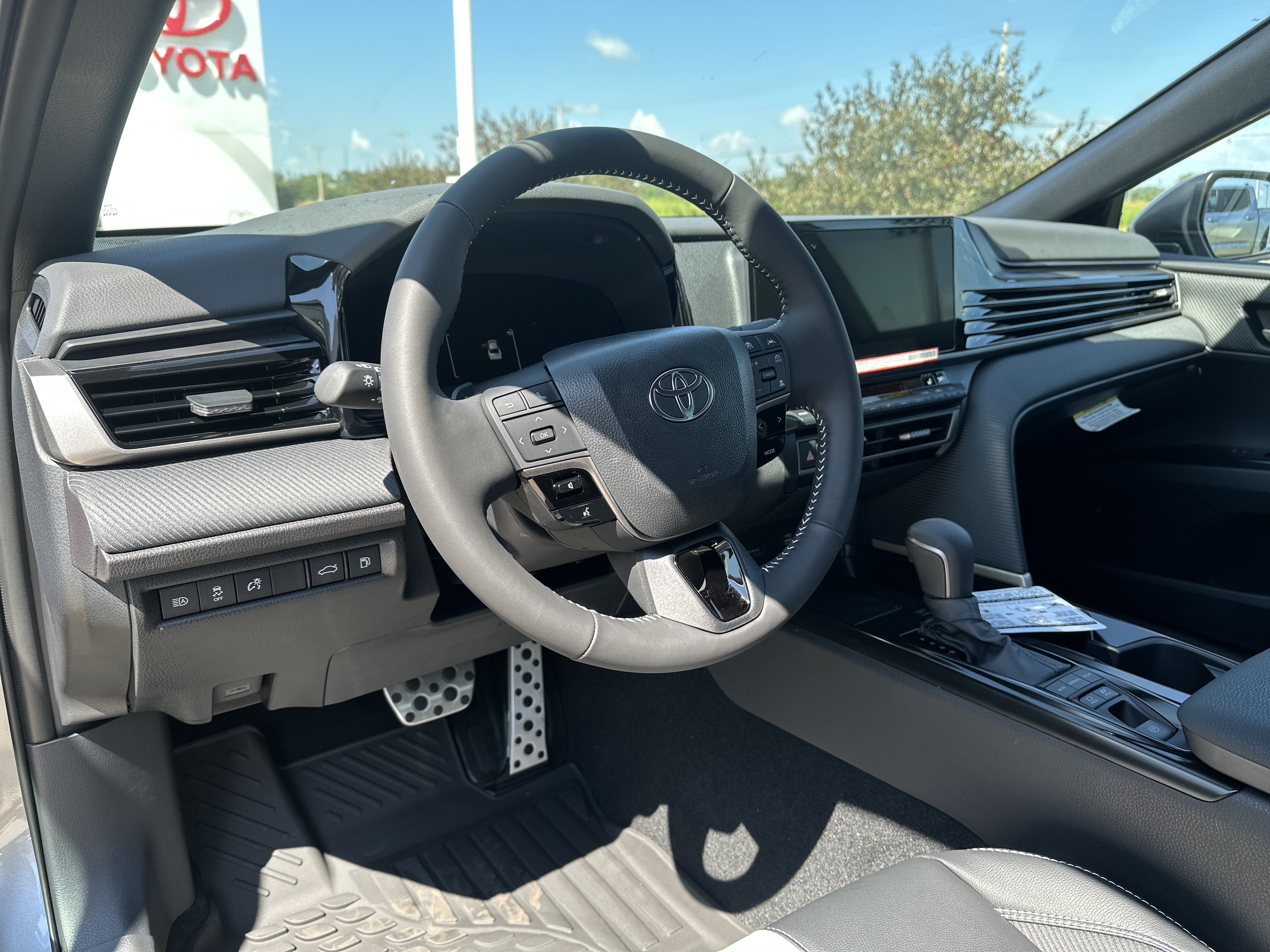 New 2026 Toyota Camry SE w/ Convenience Package FWD image 14