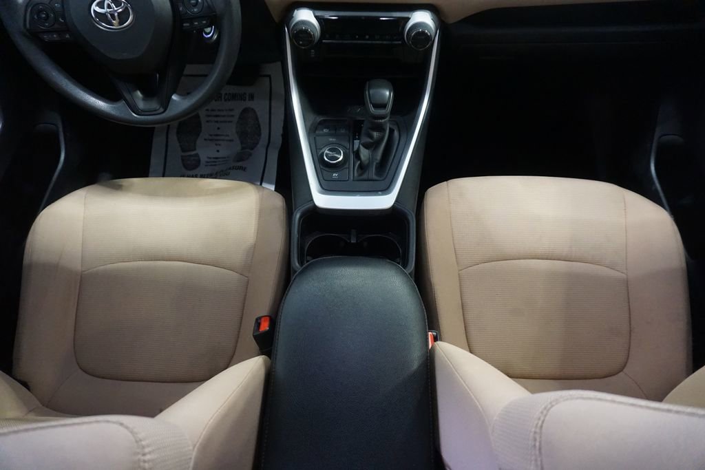 Used 2025 Toyota RAV4 LE image 25