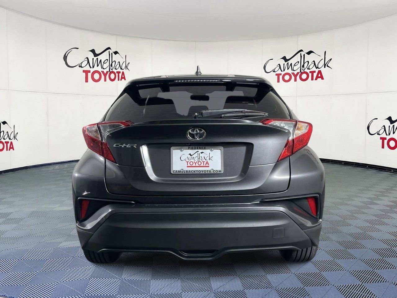 Used 2021 Toyota C-HR XLE FWD image 7