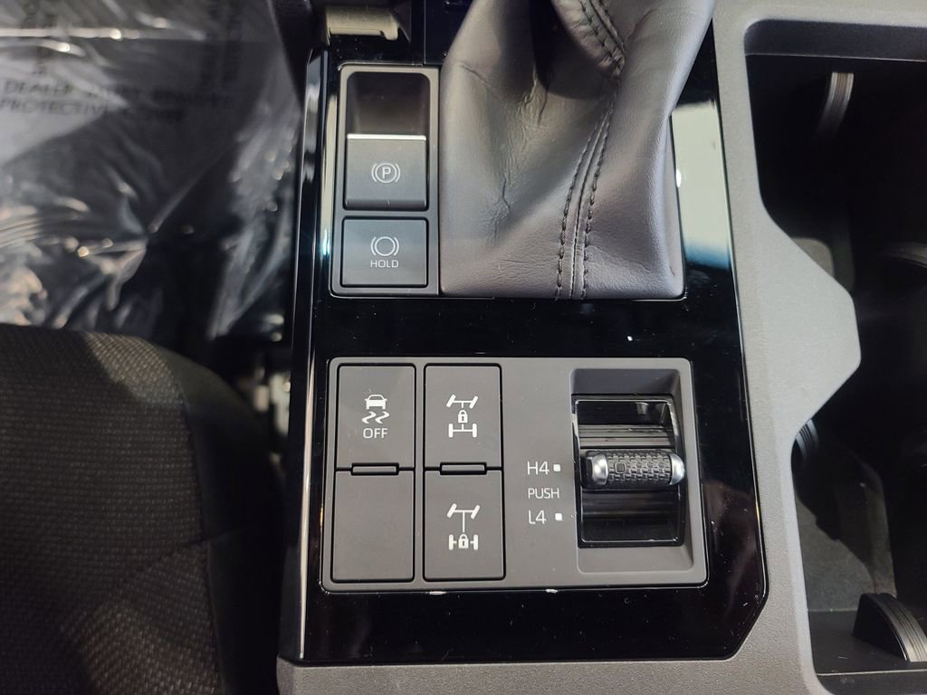 Used 2025 Toyota Land Cruiser image 36