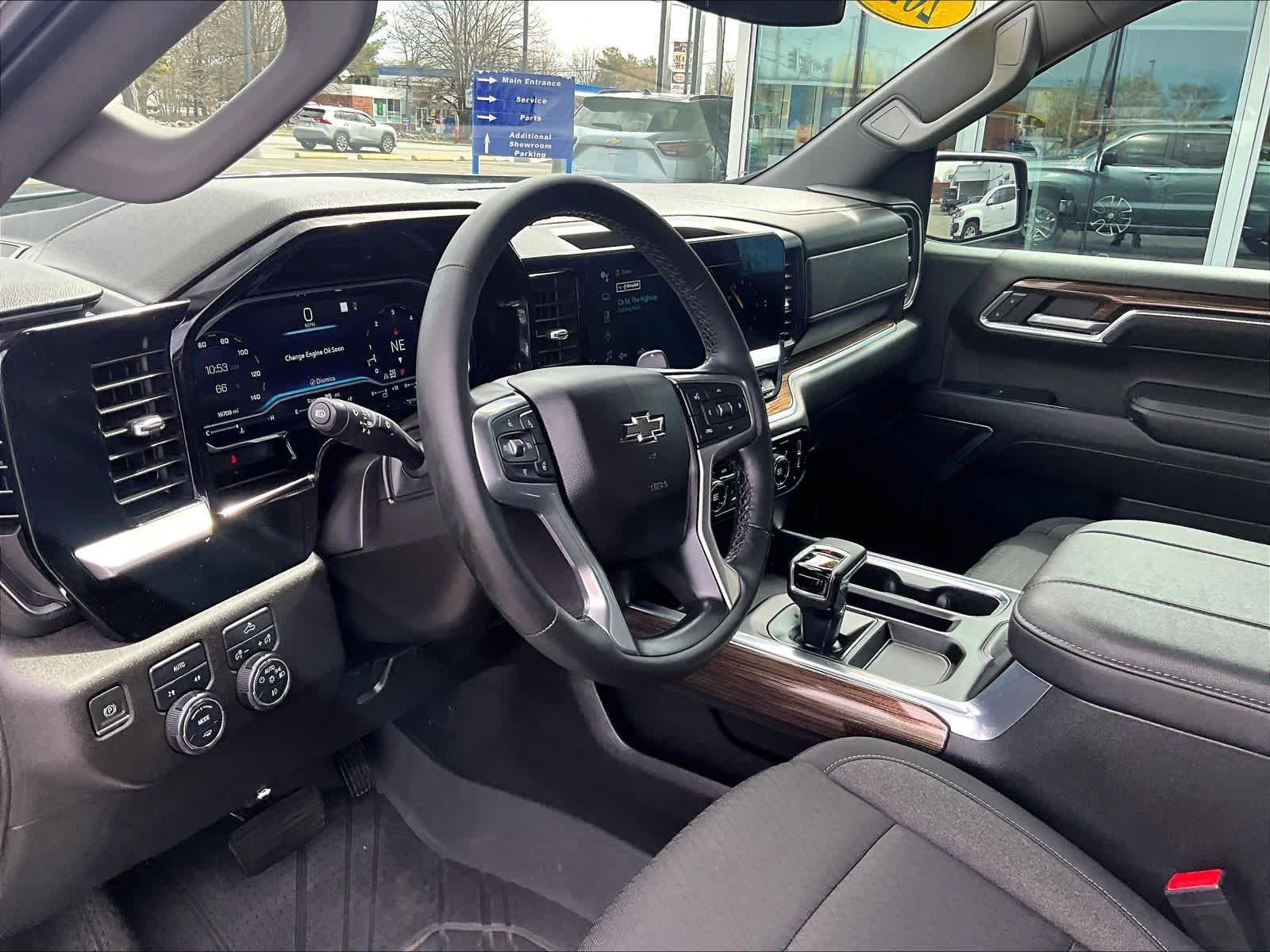 Used 2023 Chevrolet Silverado 1500 RST AWD/4WD image 8