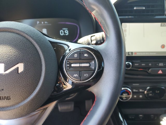 Used 2025 Kia Soul GT-Line FWD image 29