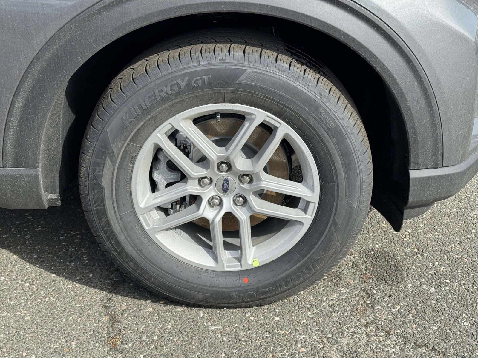 New 2026 Ford Explorer Active image 7