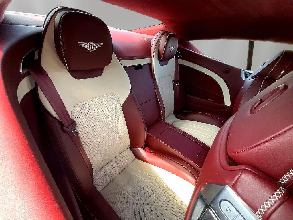 Used 2021 Bentley Continental GT AWD/4WD image 25
