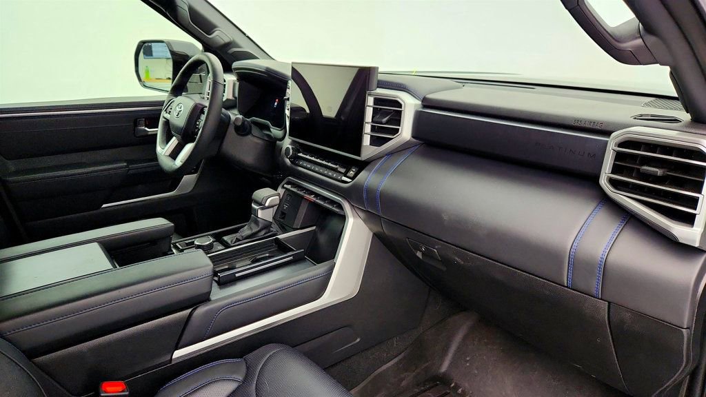 Used 2025 Toyota Sequoia Platinum image 26