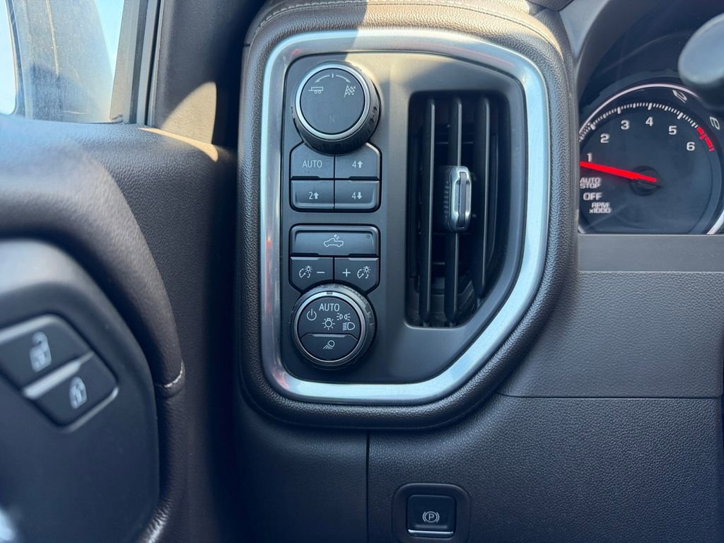 Used 2019 Chevrolet Silverado 1500 LT w/ All-Star Edition image 22