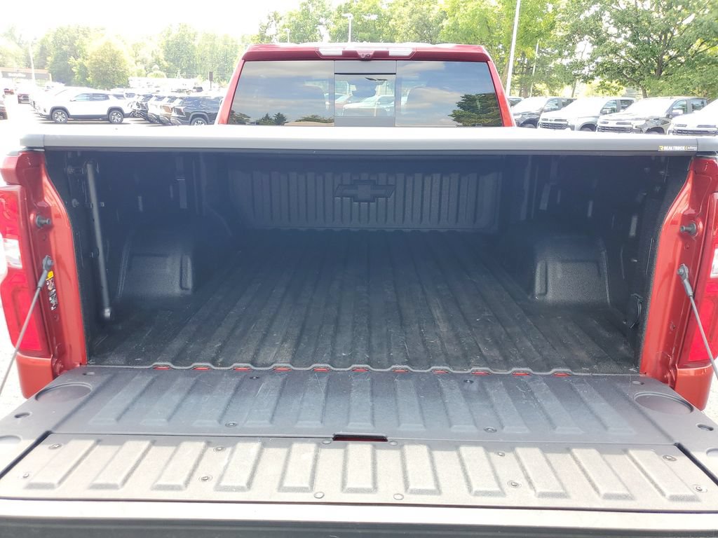 Used 2024 Chevrolet Silverado 1500 LTZ w/ Technology Package AWD/4WD image 34