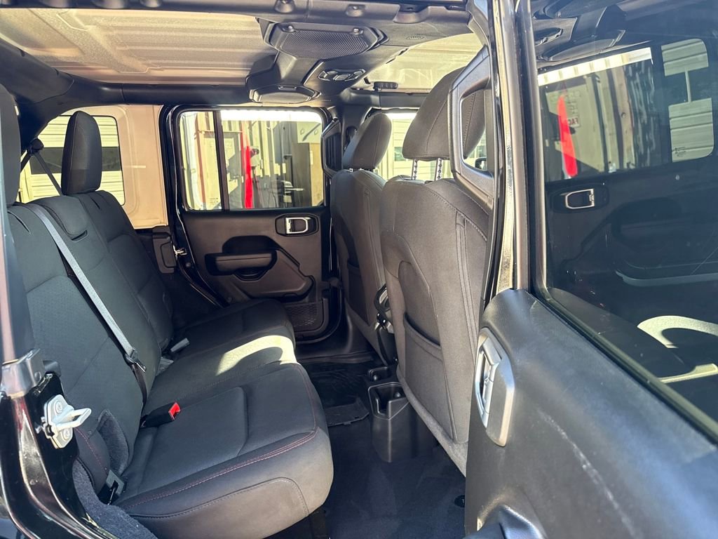 Used 2023 Jeep Wrangler Unlimited Rubicon w/ Cold Weather Group image 23