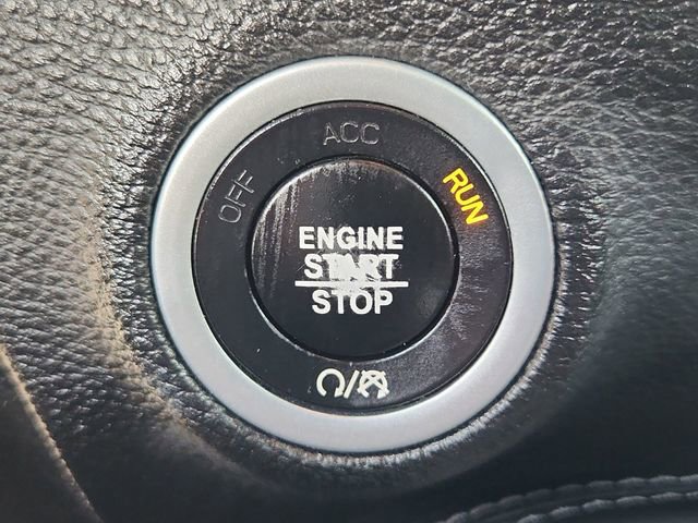 Used 2021 Dodge Challenger SXT w/ Driver Convenience Group image 16