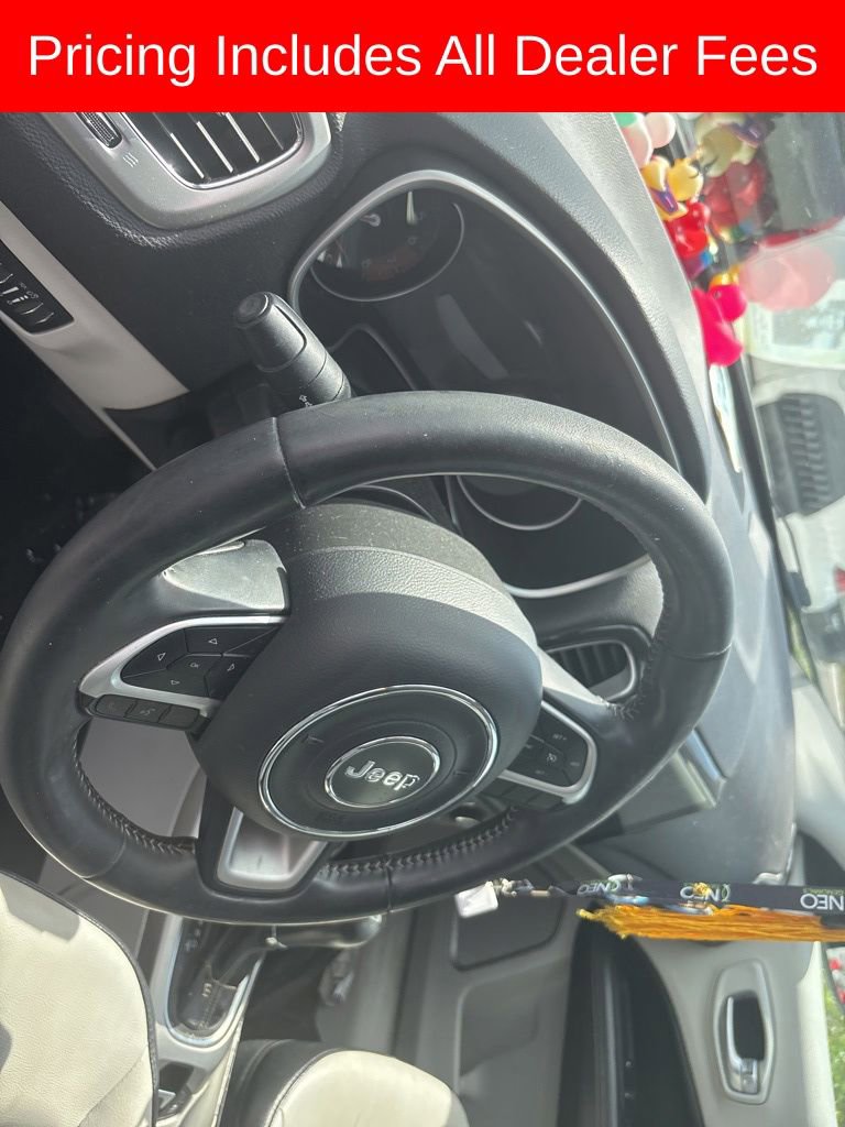 Used 2018 Jeep Compass Latitude w/ Popular Equipment Group FWD image 5