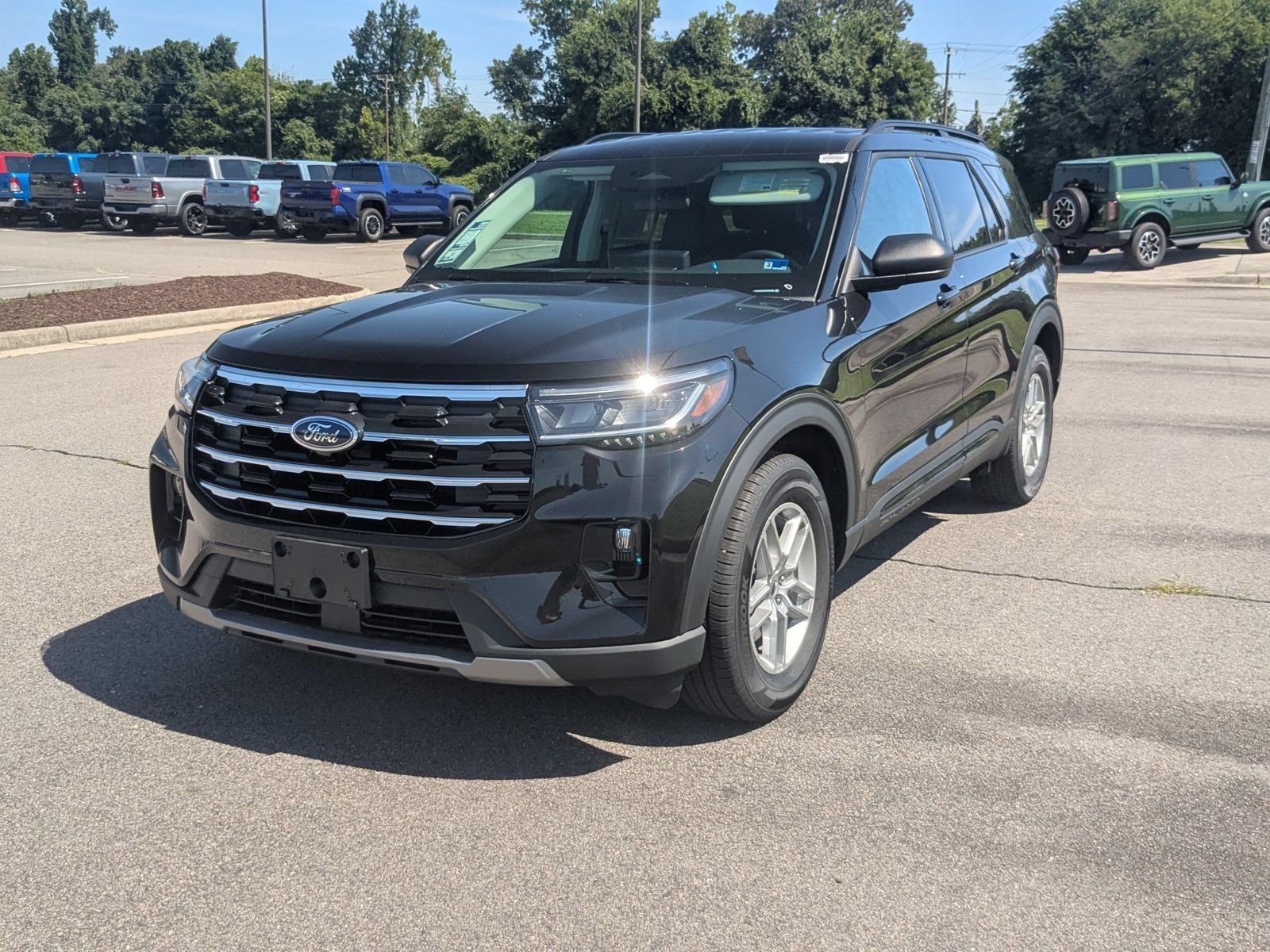New 2026 Ford Explorer Active w/ Active Comfort Package RWD image 7