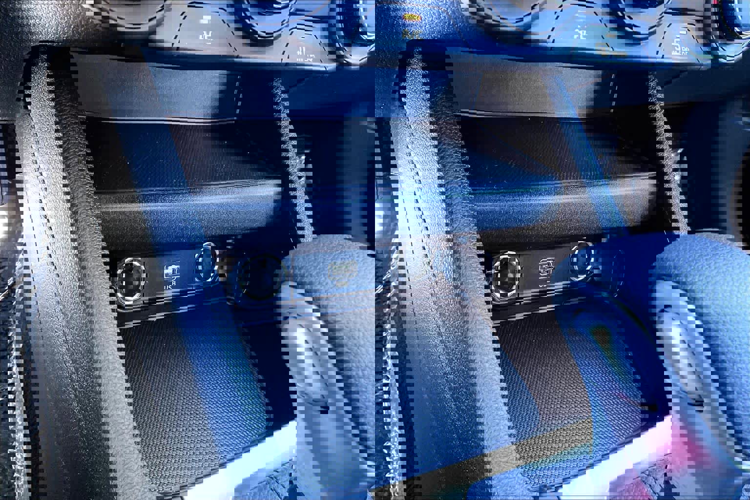 Used 2023 Kia Forte LXS w/ LXS Technology Package image 30