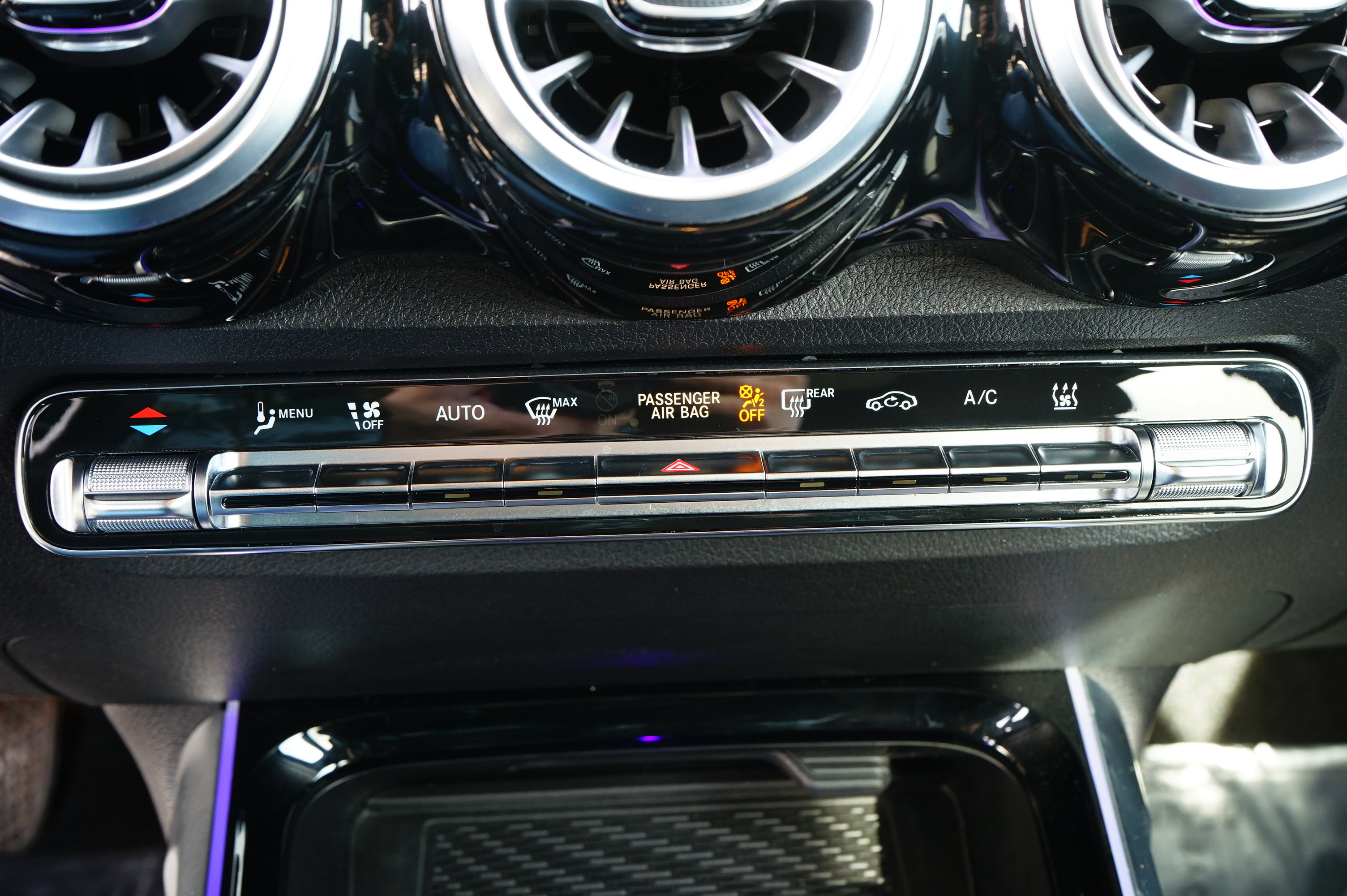 Used 2023 Mercedes-Benz EQB 300 4MATIC image 31