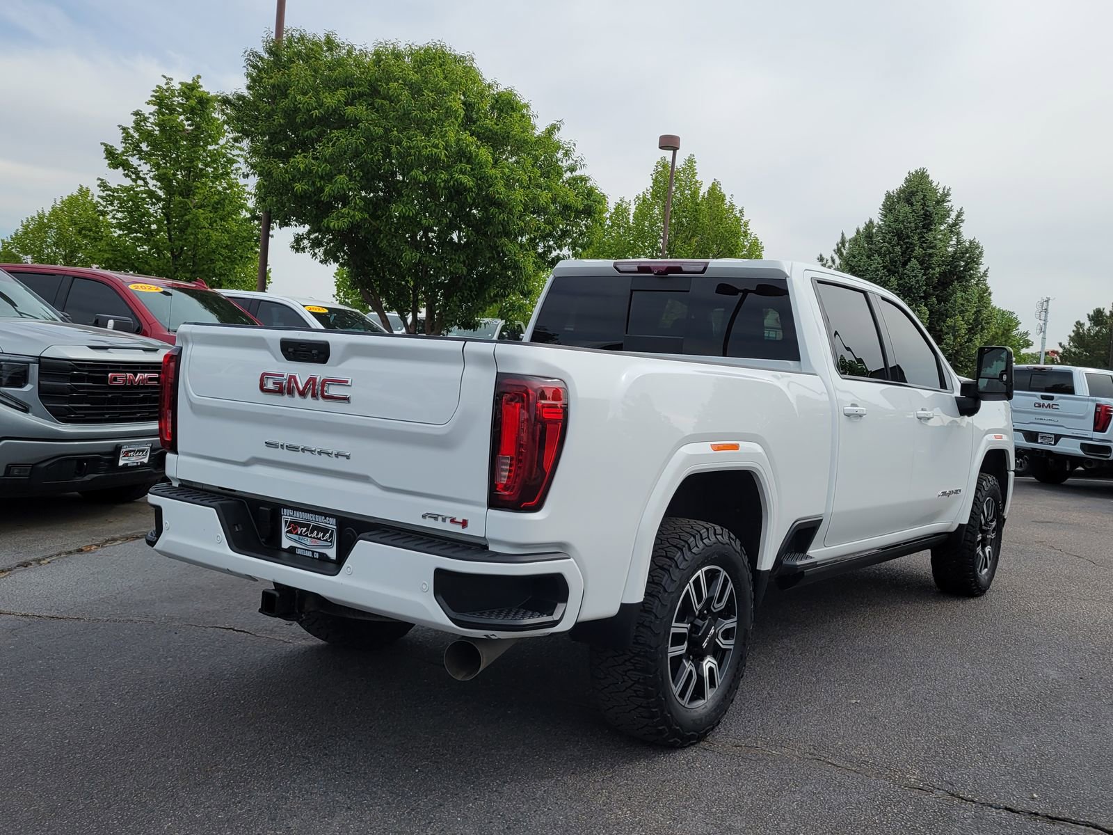 Used 2023 GMC Sierra 2500 AT4 w/ AT4 Premium Plus Package AWD/4WD image 3