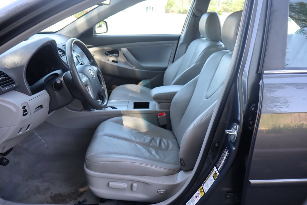 Used 2009 Toyota Camry Hybrid FWD image 19