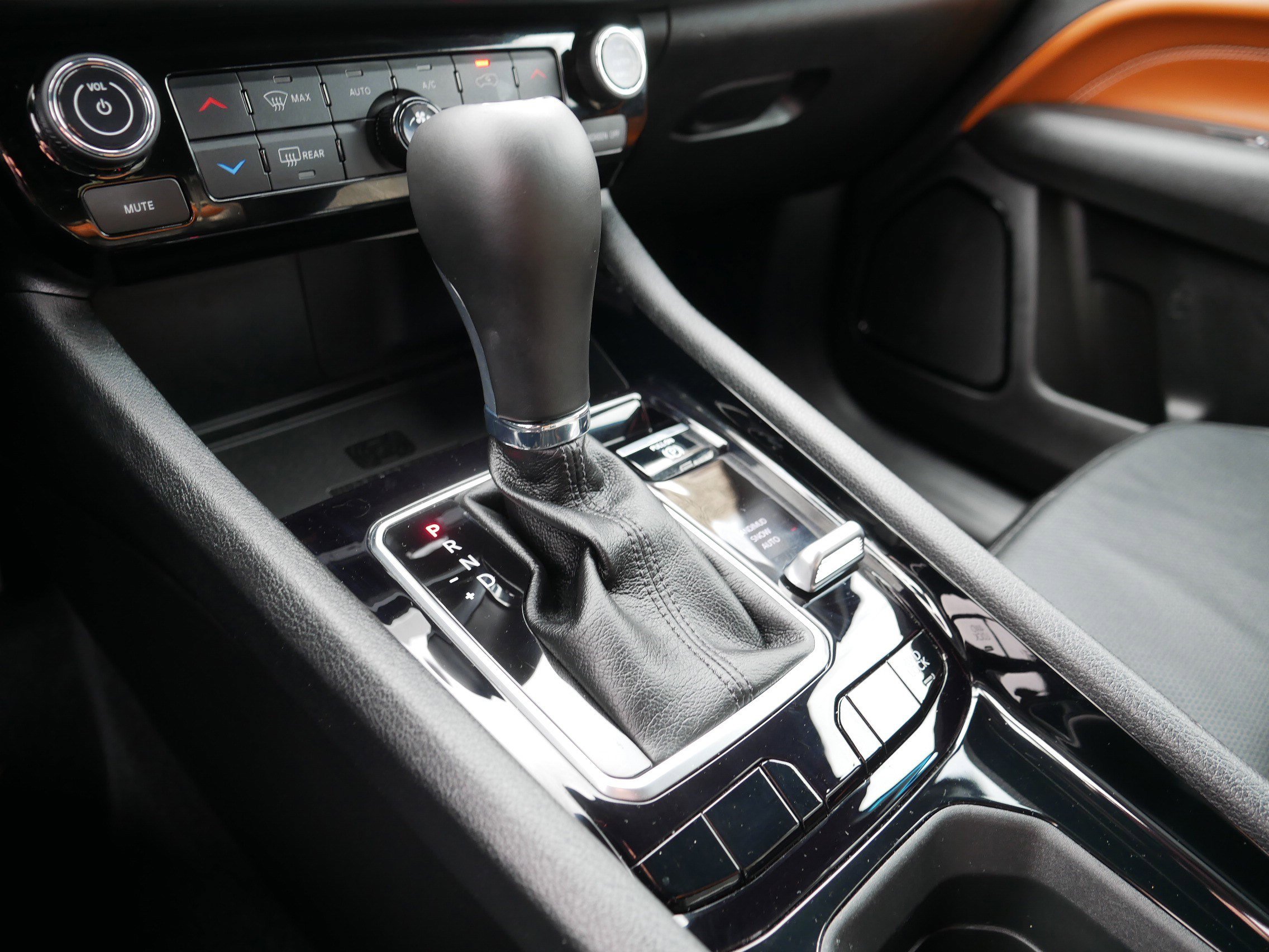 Used 2024 Jeep Compass Limited w/ Elite Group image 24