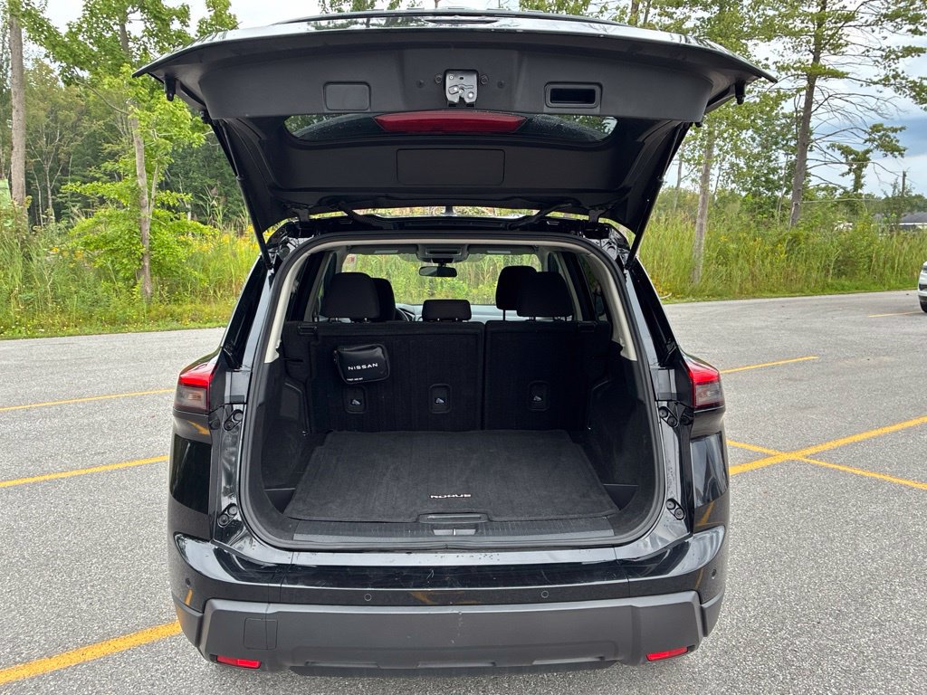 Used 2024 Nissan Rogue S AWD/4WD image 55